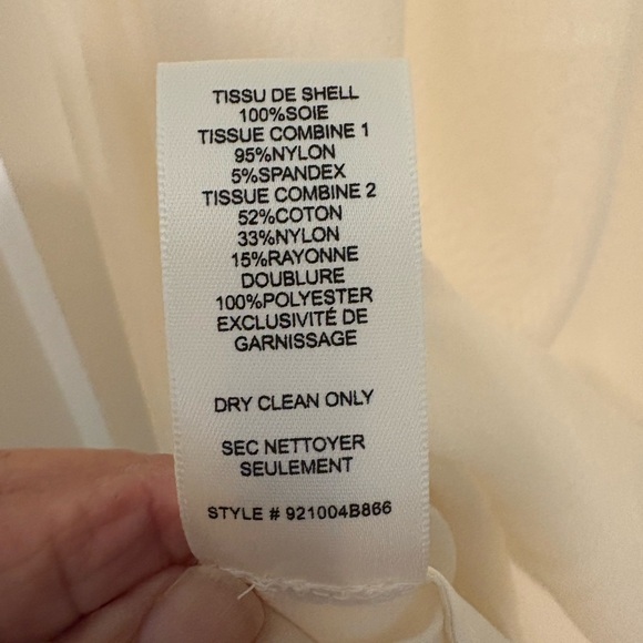 Rebecca Taylor Silk Chiffon Lace Blouse
PERFECT FOR THE HOLIDAYS! - Picture 8 of 8